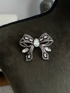 Vintage Eisenberg Original 1930s Sterling Silver Book Piece Bow Tie Brooch Pin